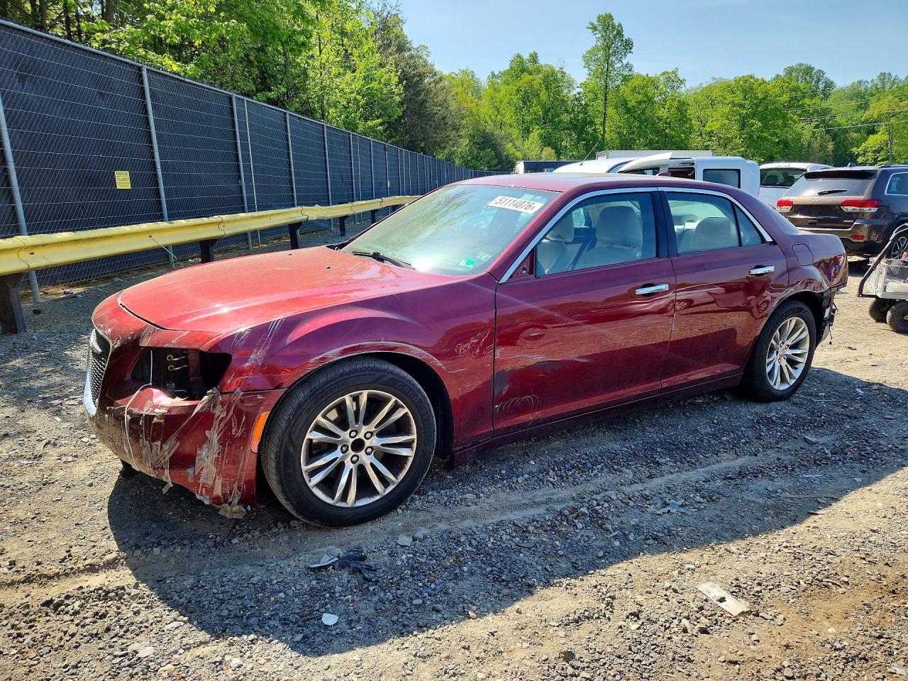 Salvage Chrysler 300 Image