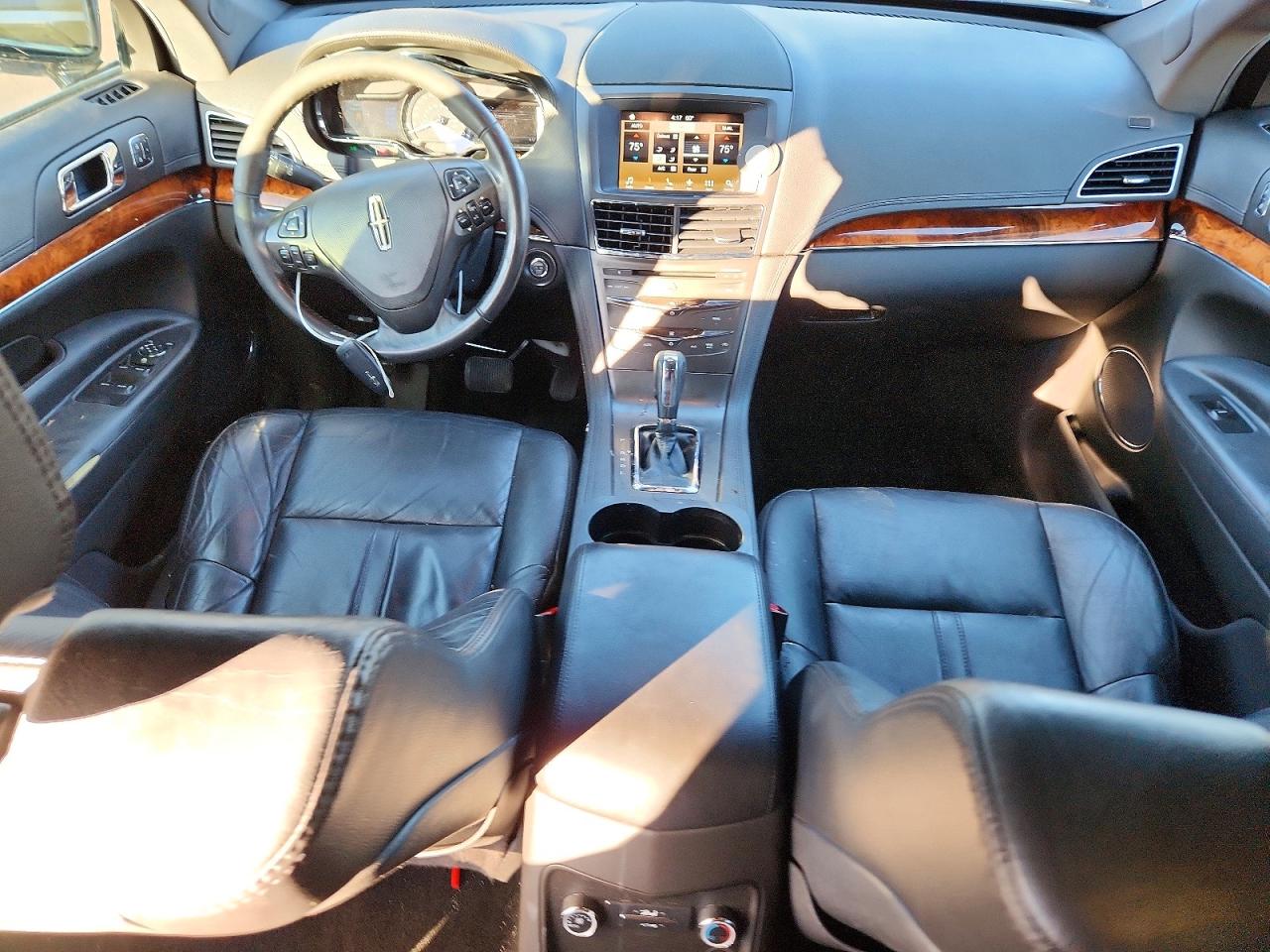 Lincoln MKT