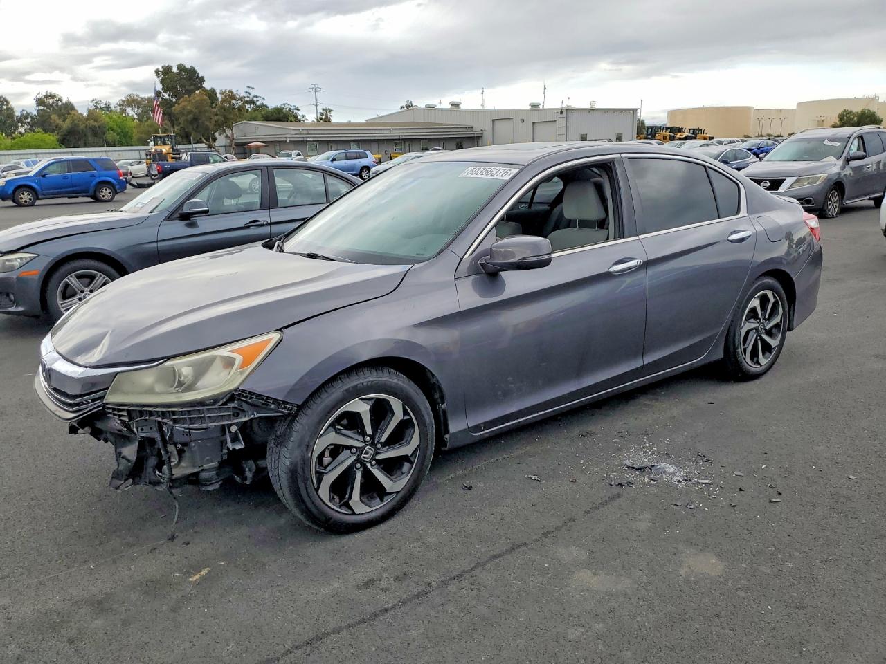 Salvage Honda Accord Image