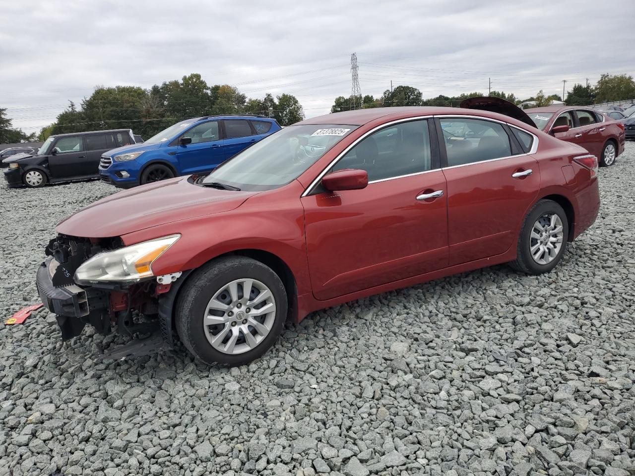 Salvage Nissan Altima Image