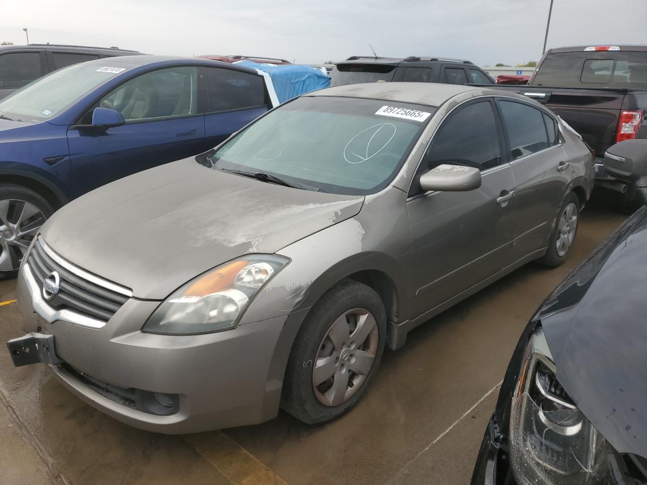 Salvage Nissan Altima Image
