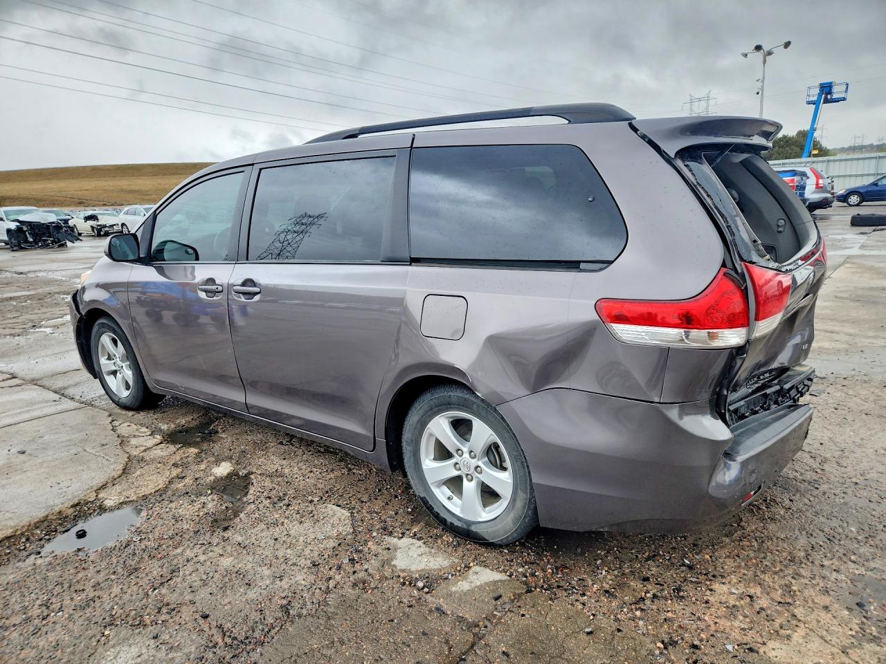 Toyota Sienna Le