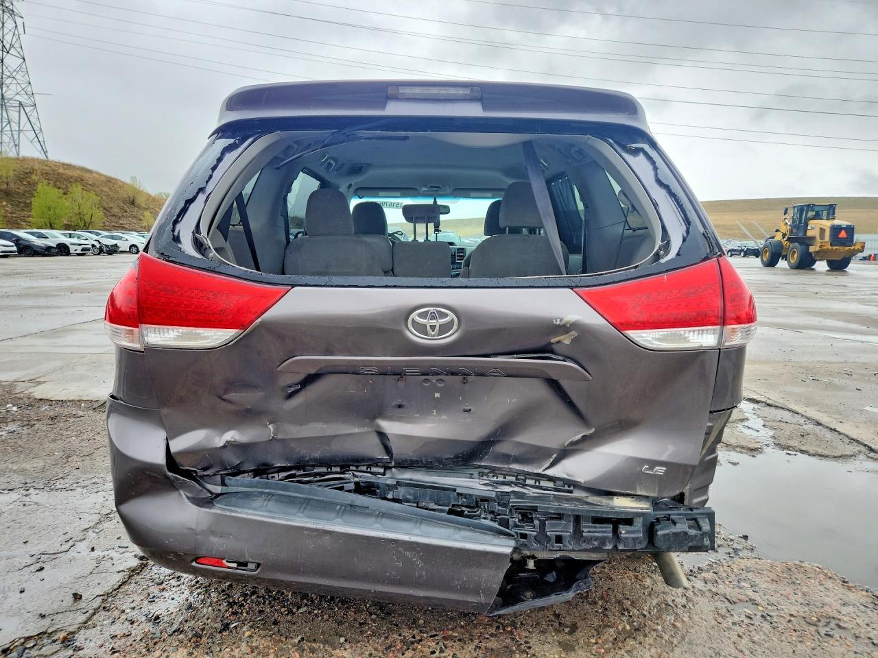 Toyota Sienna Le