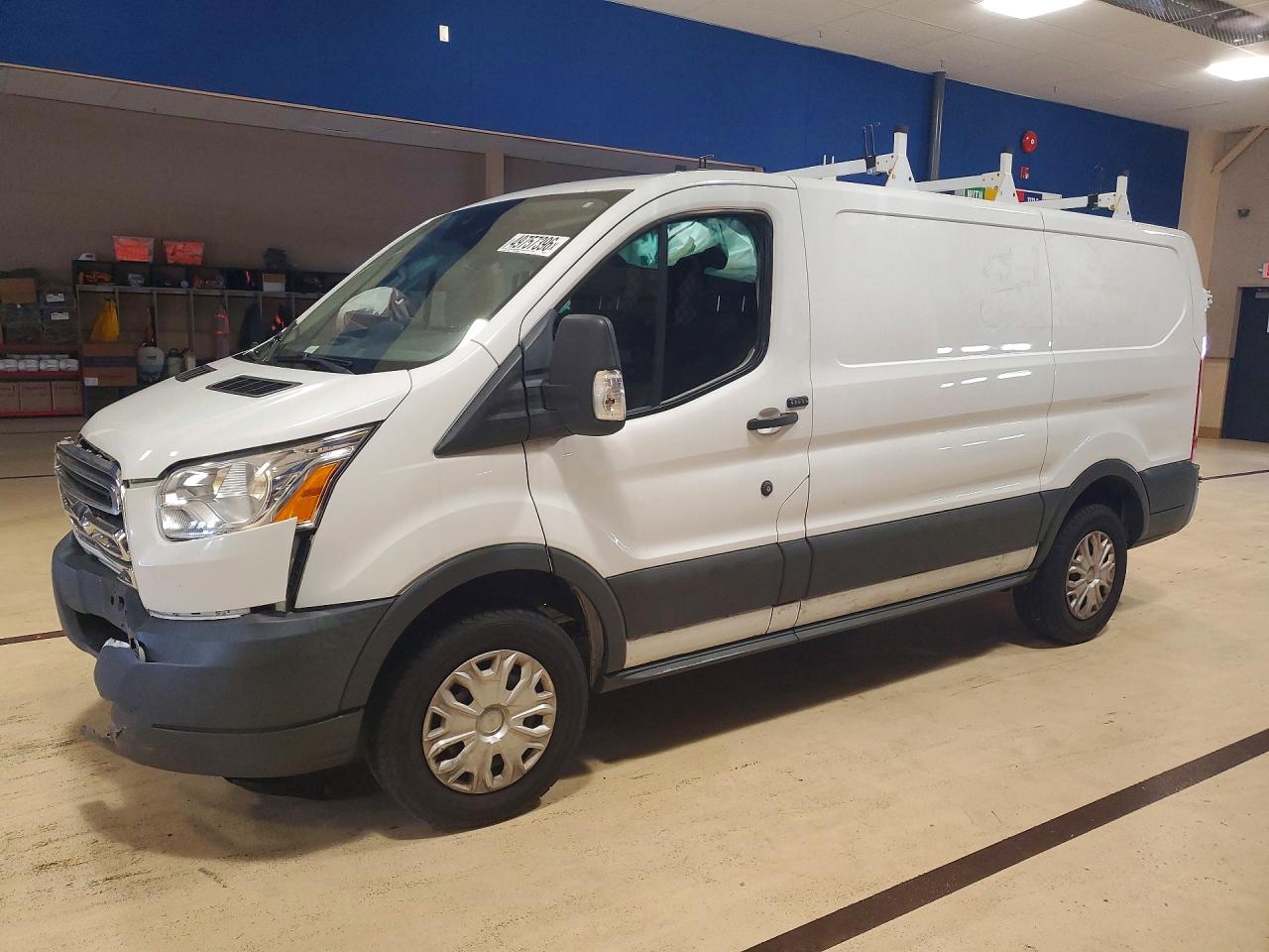Salvage Ford Transit Image