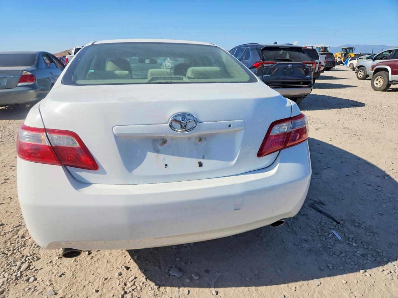 Toyota Camry Le V6