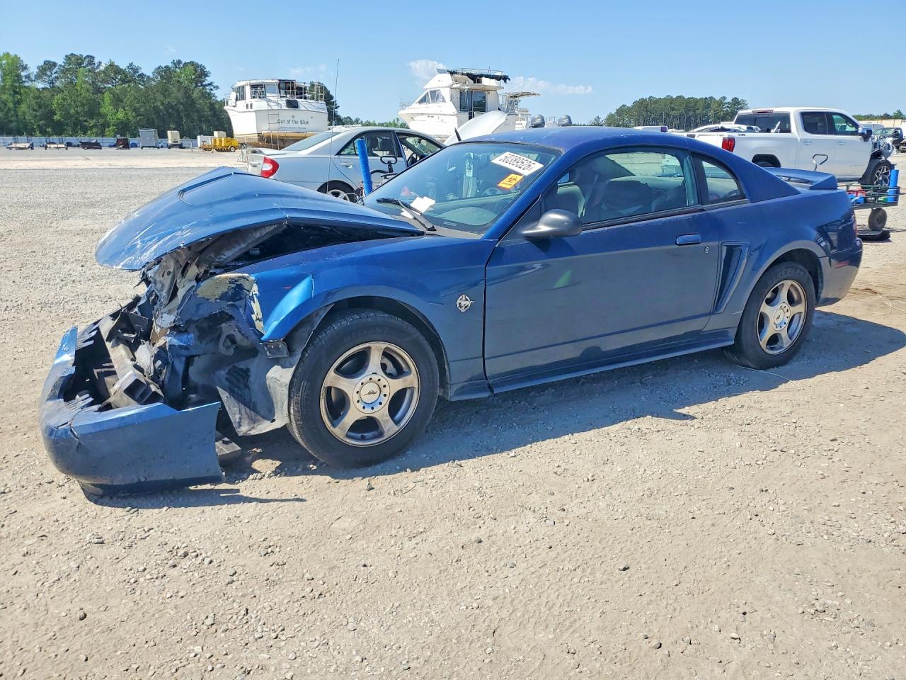Salvage Ford Mustang Image