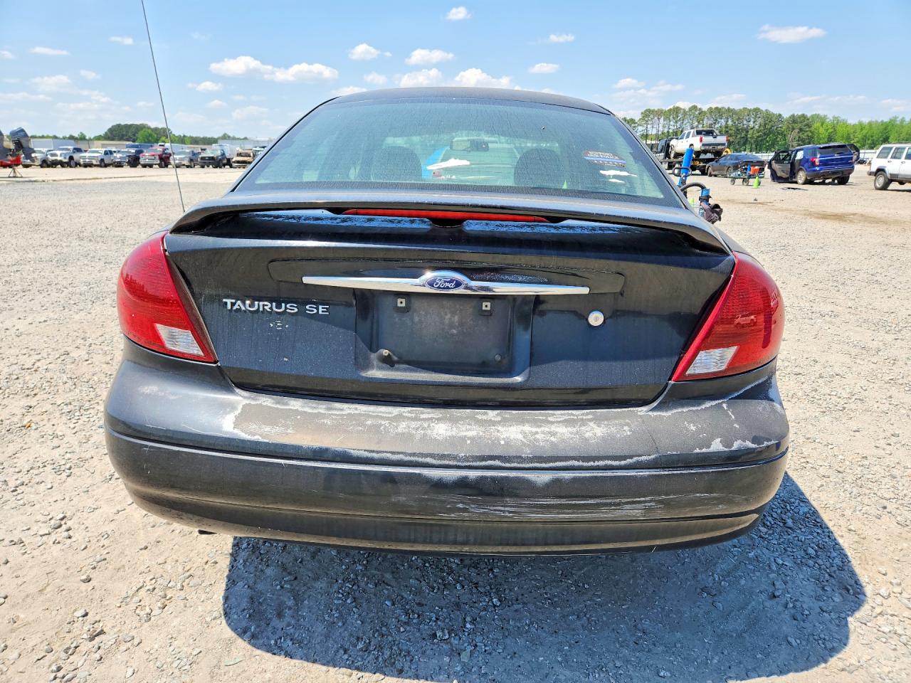 Ford Taurus