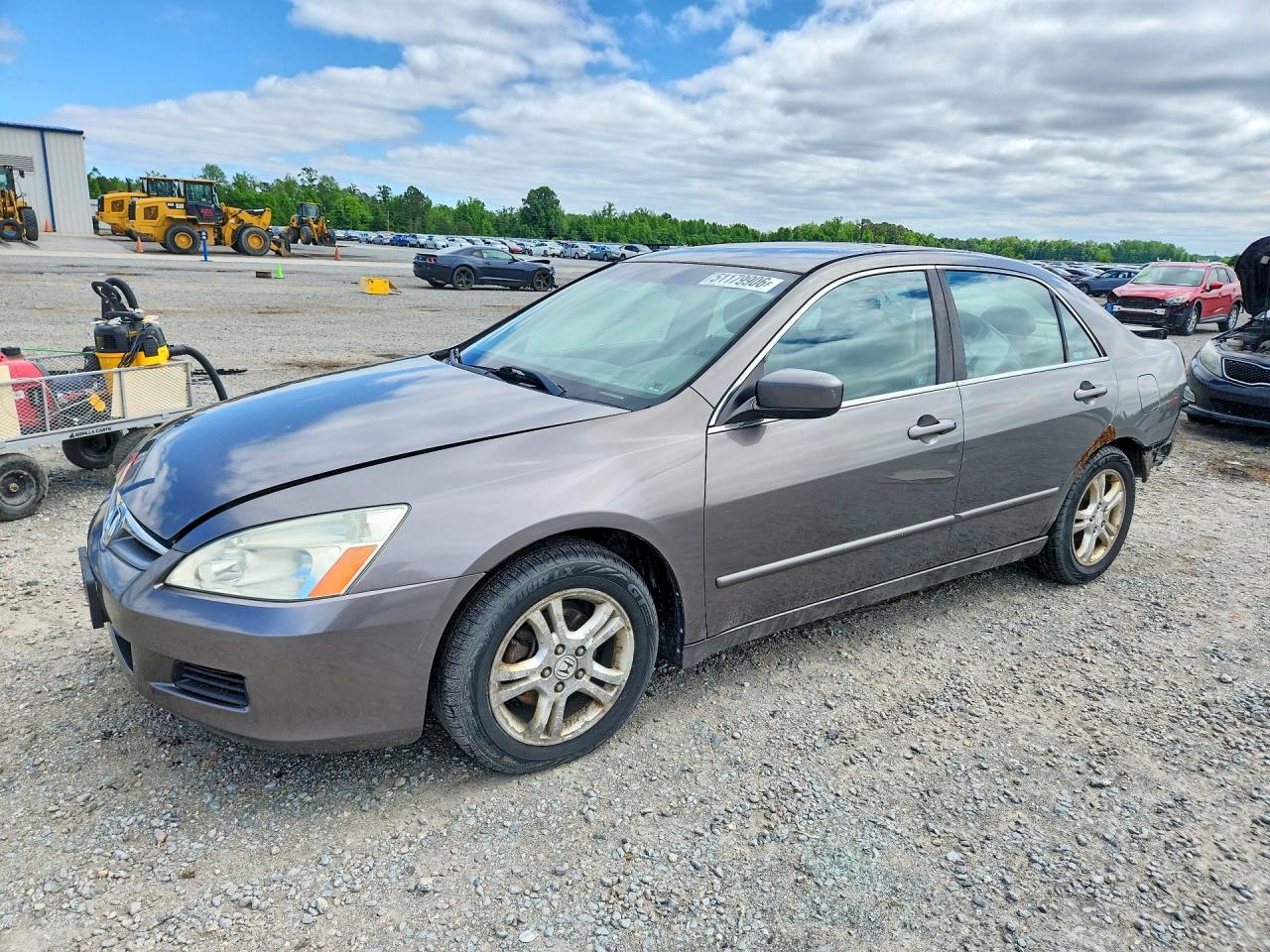 Salvage Honda Accord Image