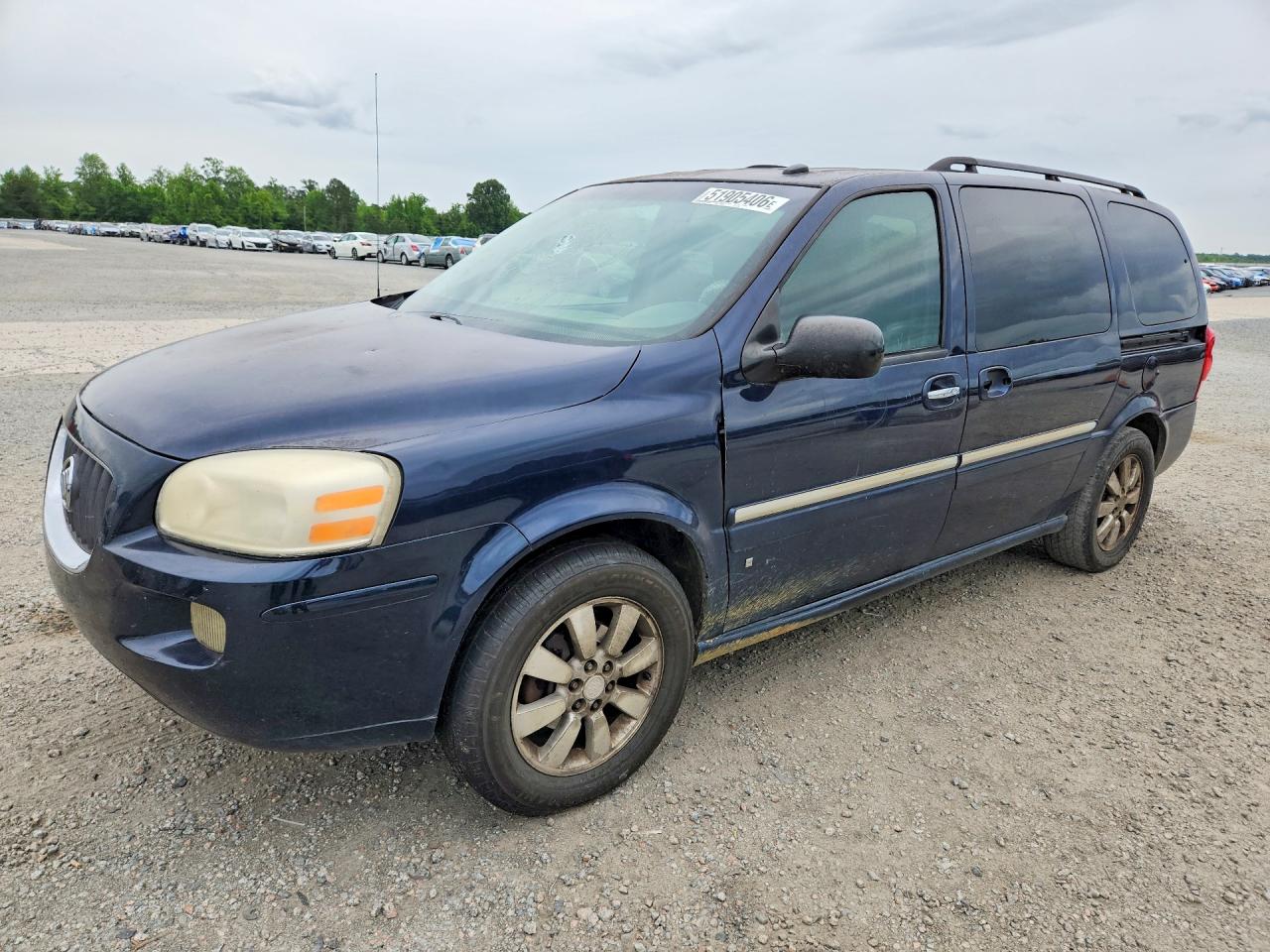 Salvage Buick Terraza Image