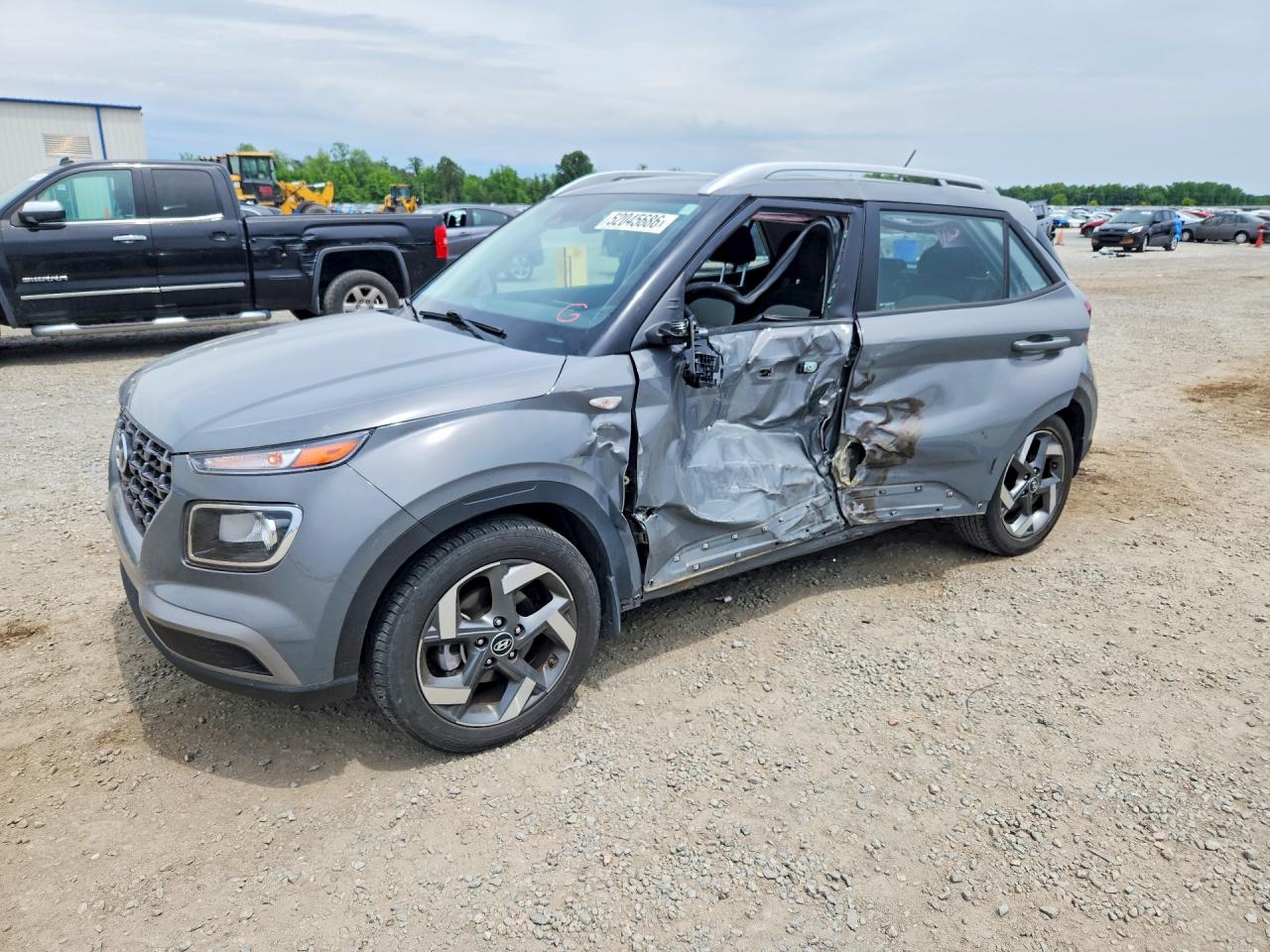 Salvage Hyundai VENUE Image