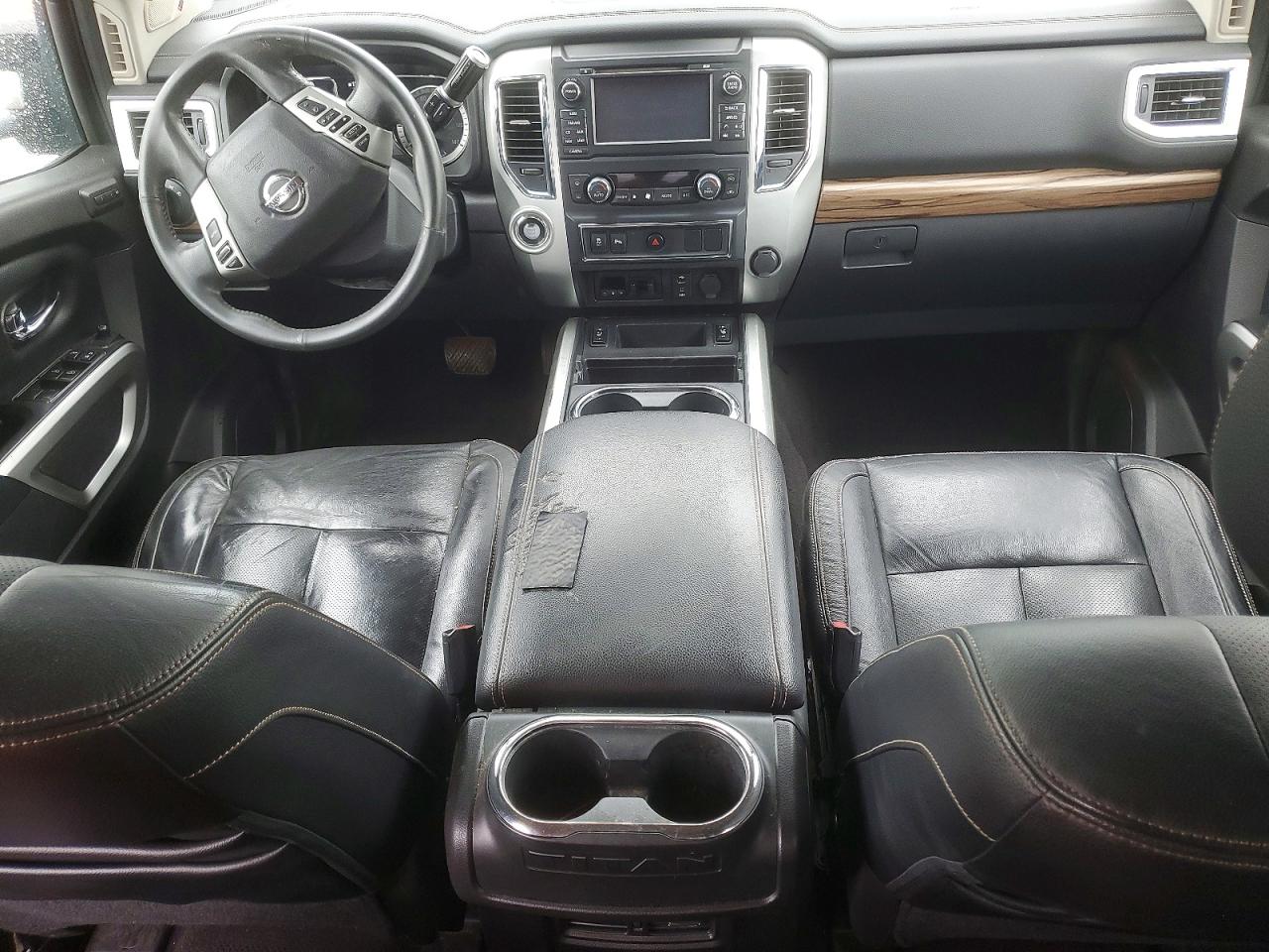 Nissan Titan Sl