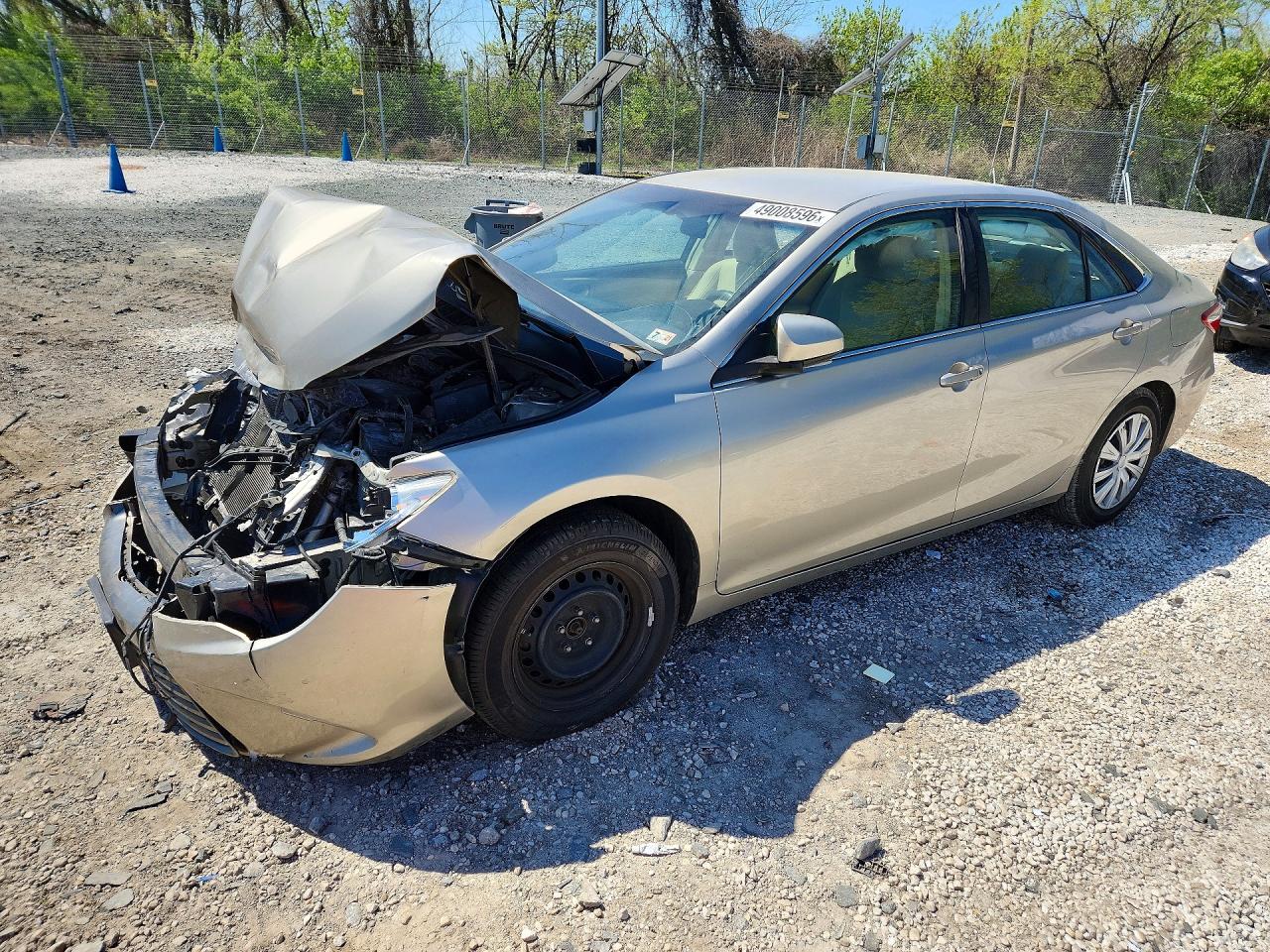 Salvage Toyota Camry Image
