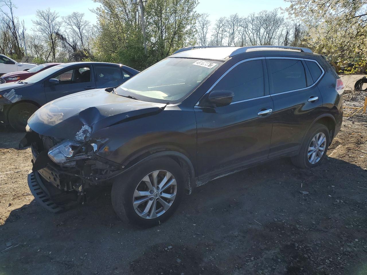 Salvage Nissan Rogue Image