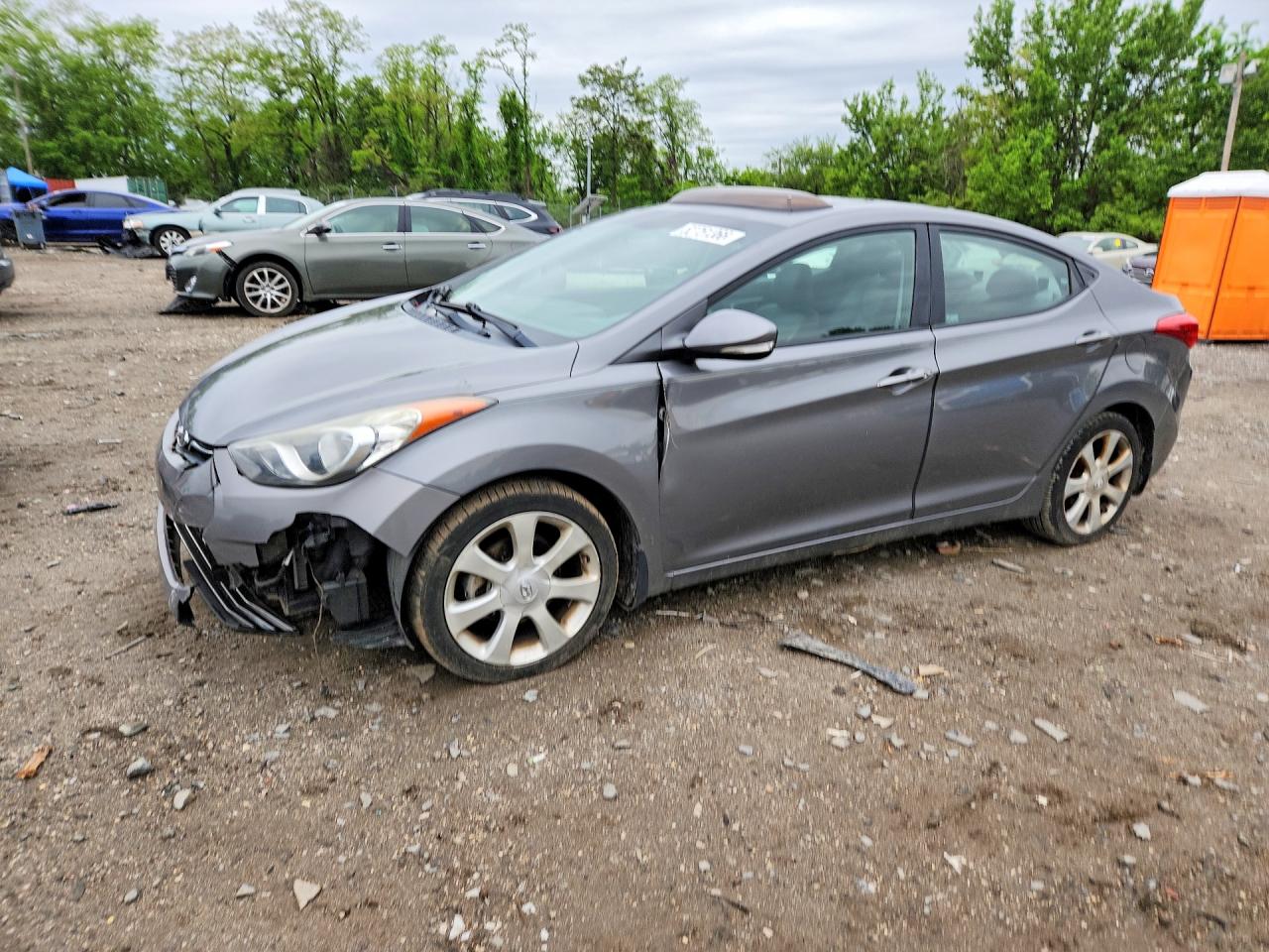 Salvage Hyundai ELANTRA Image