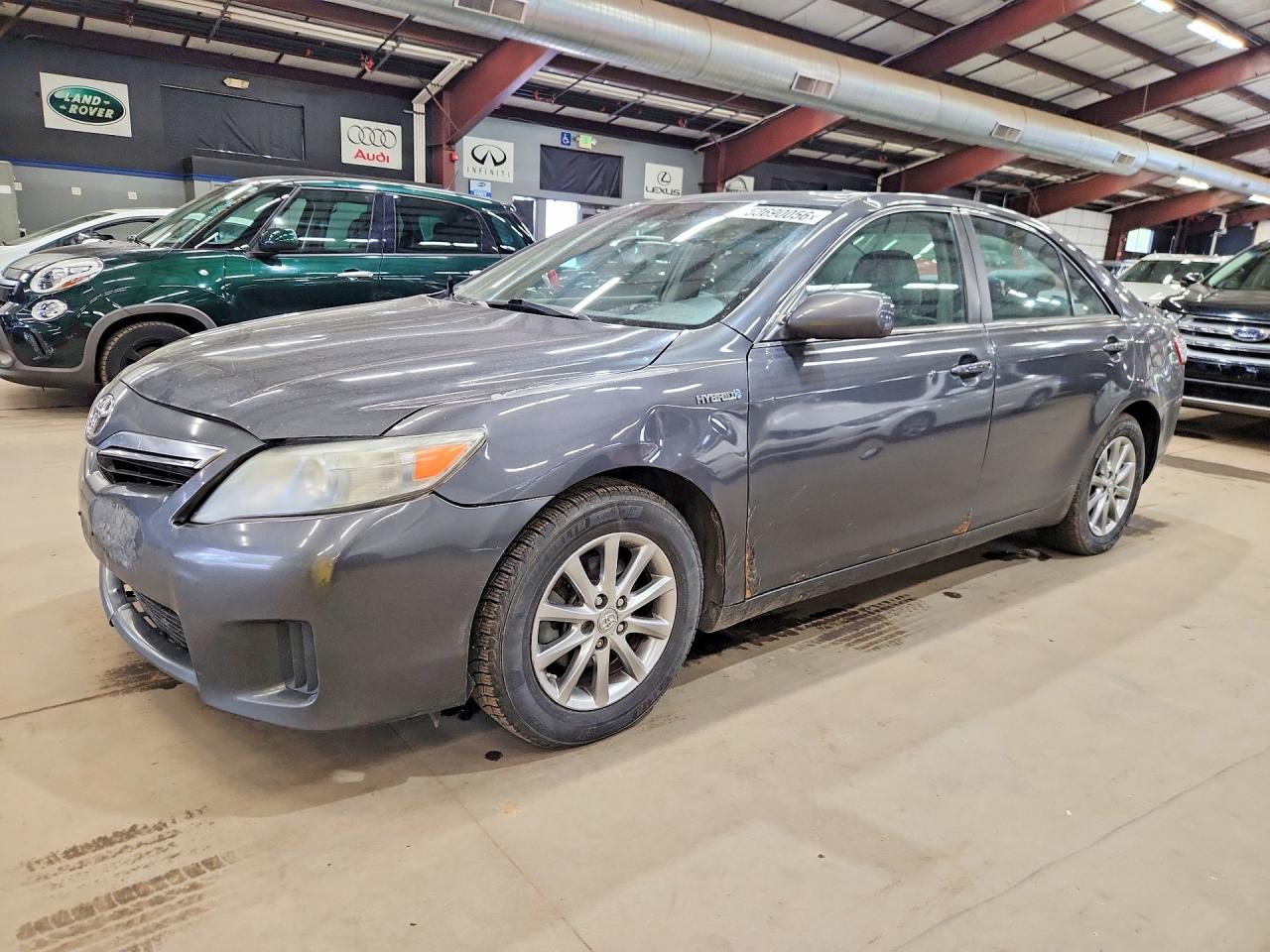 Salvage Toyota Camry Image