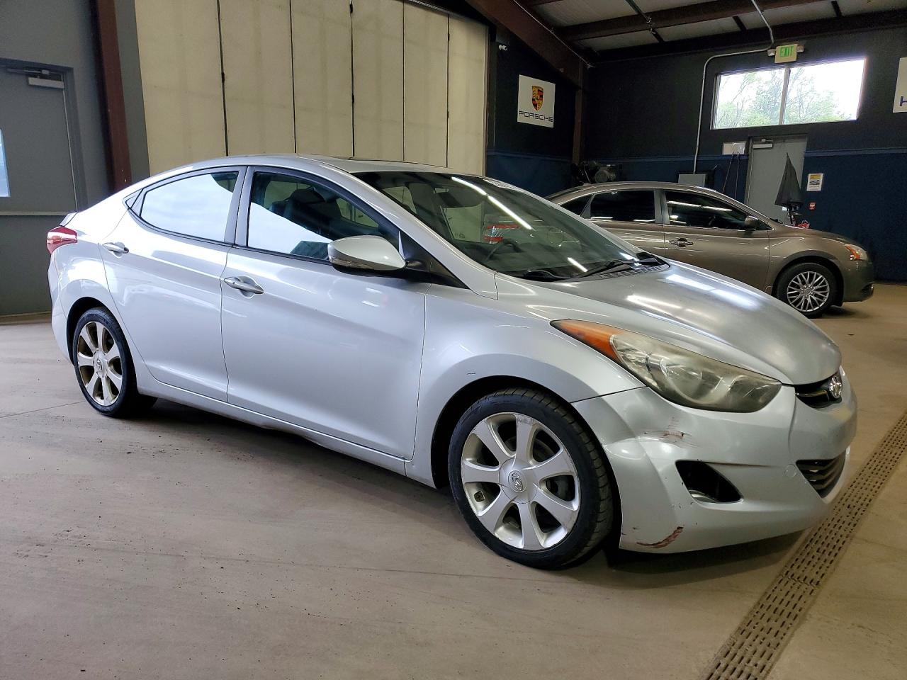 Hyundai ELANTRA Limited