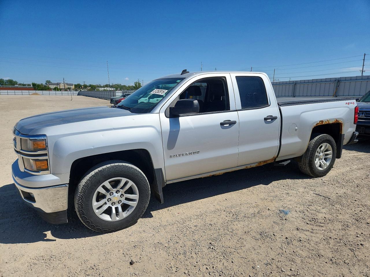Salvage Chevrolet Silverado Image