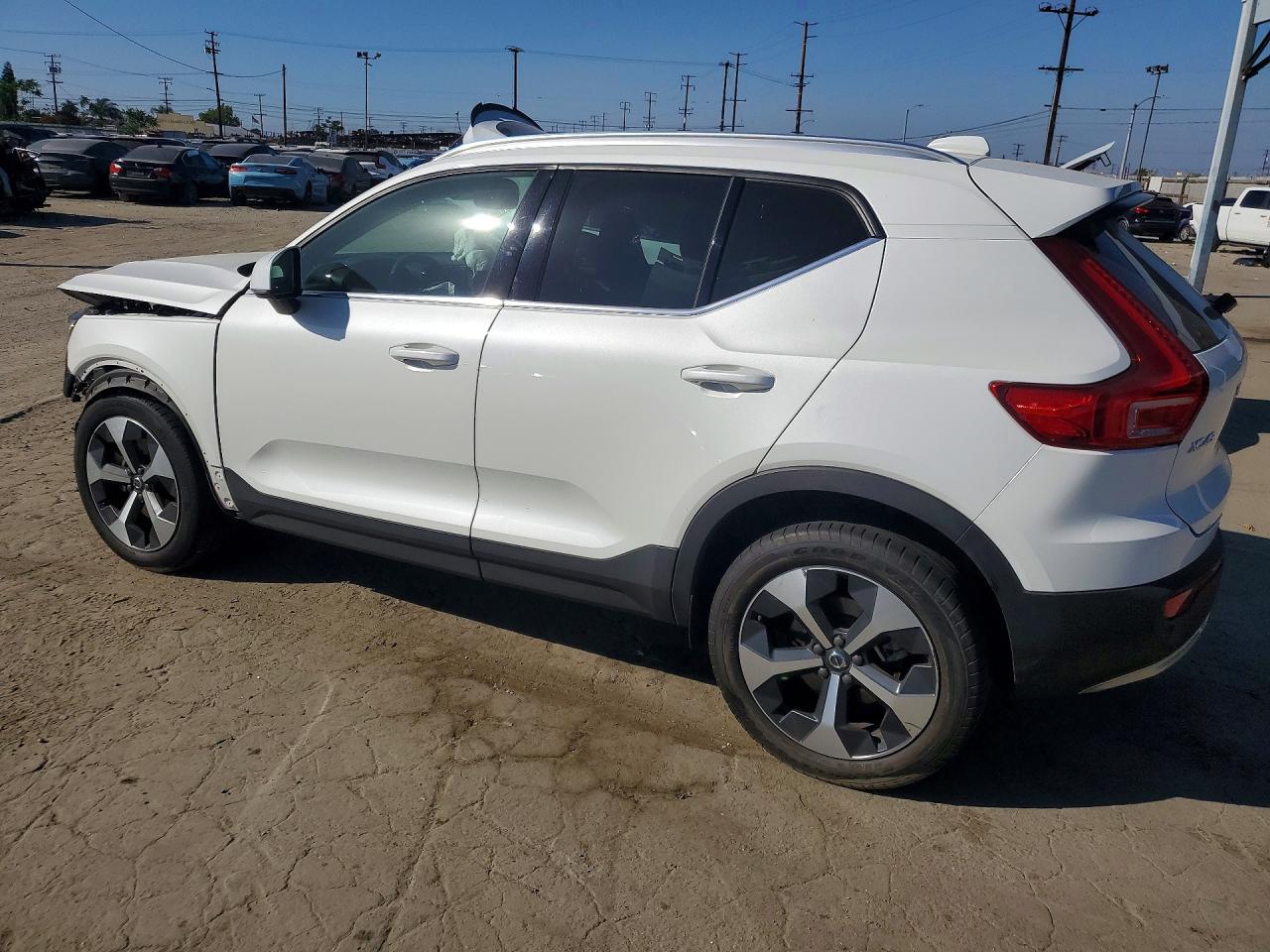 Volvo XC40 Core