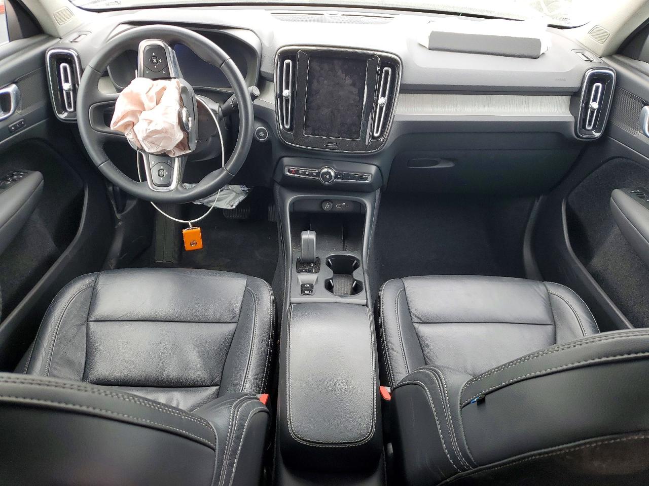 Volvo XC40 Core