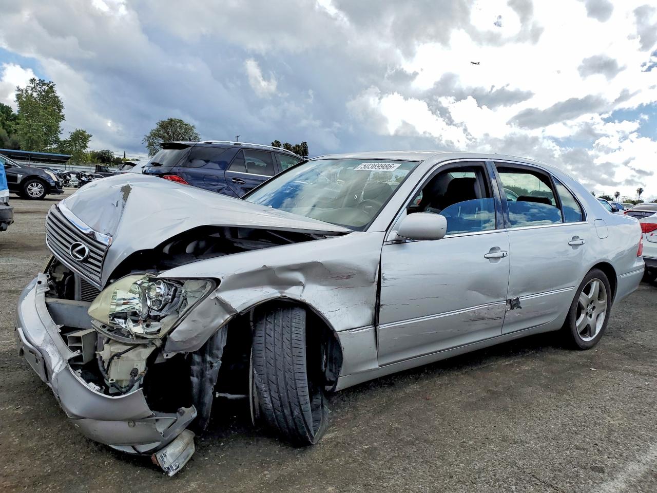 Salvage Lexus LS Image