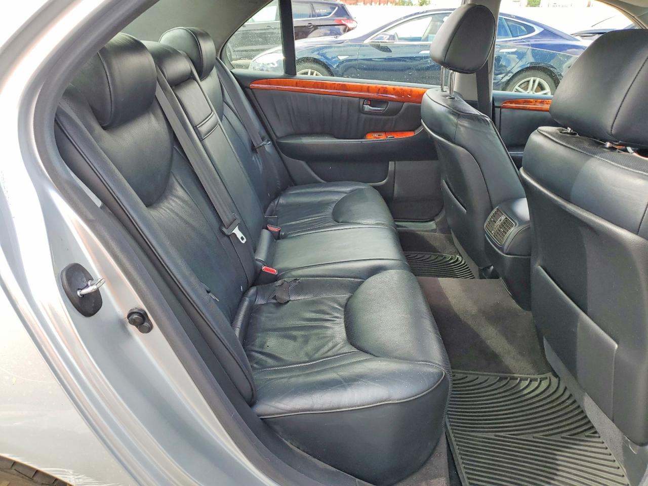 Lexus LS 430