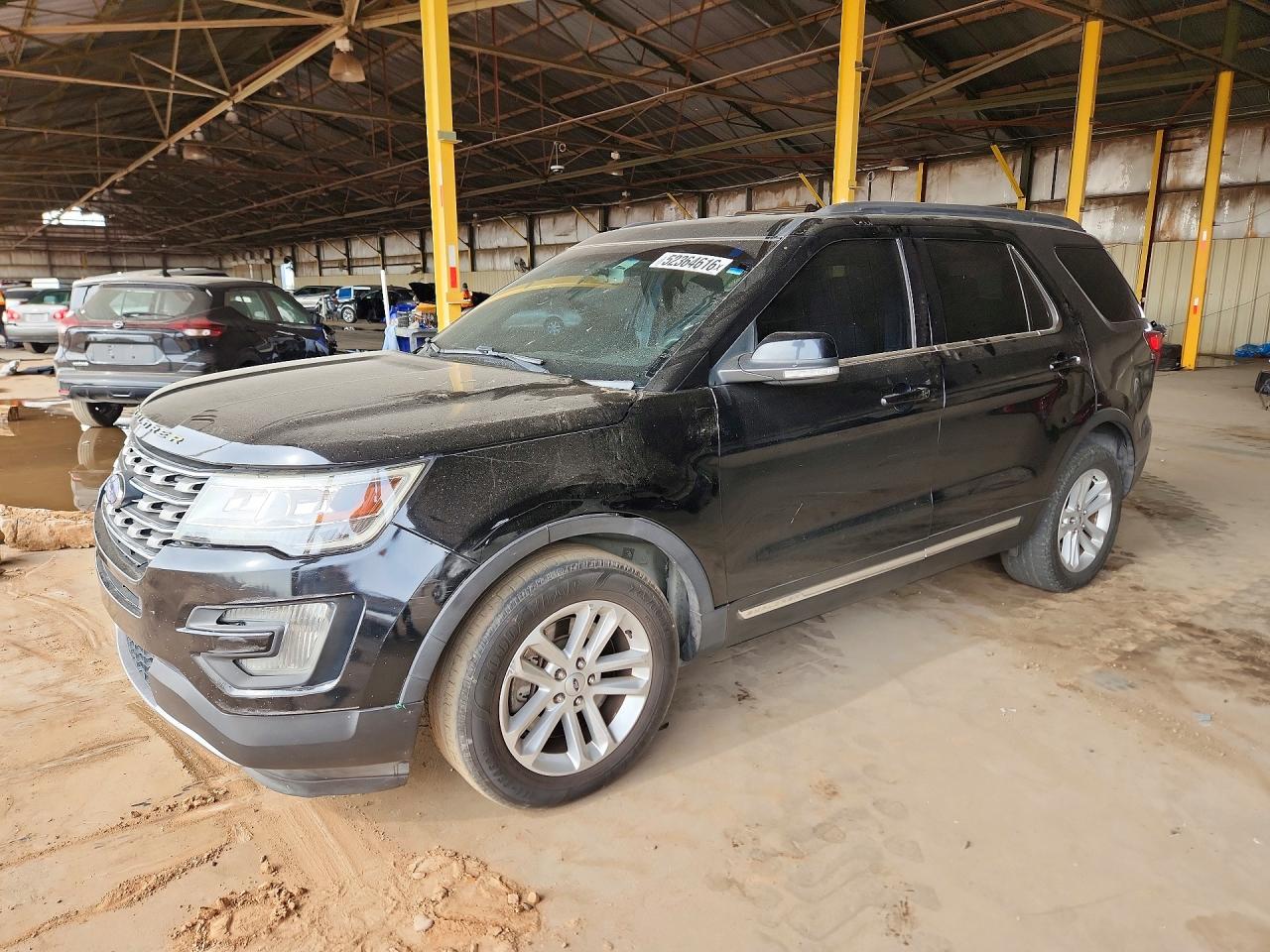 Salvage Ford Explorer Image