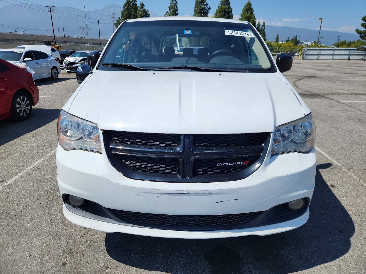 Dodge Caravan Se