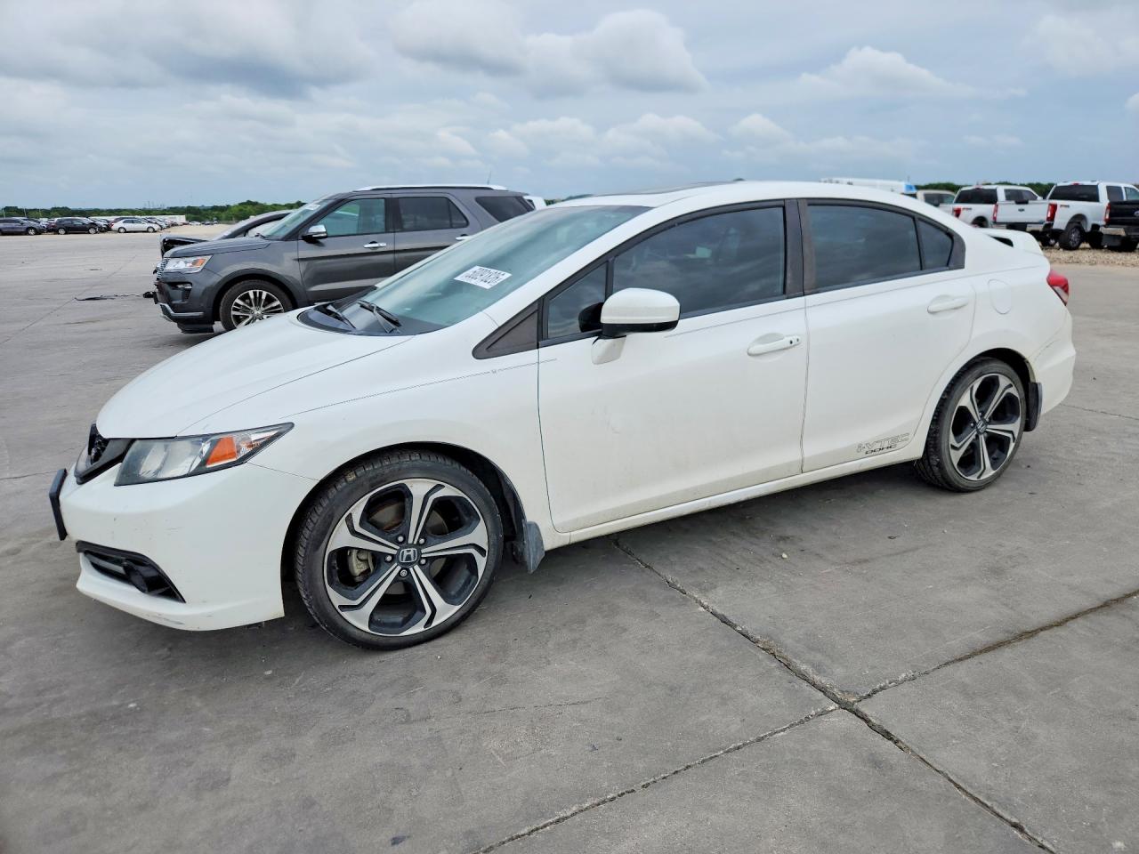 Salvage Honda Civic Image