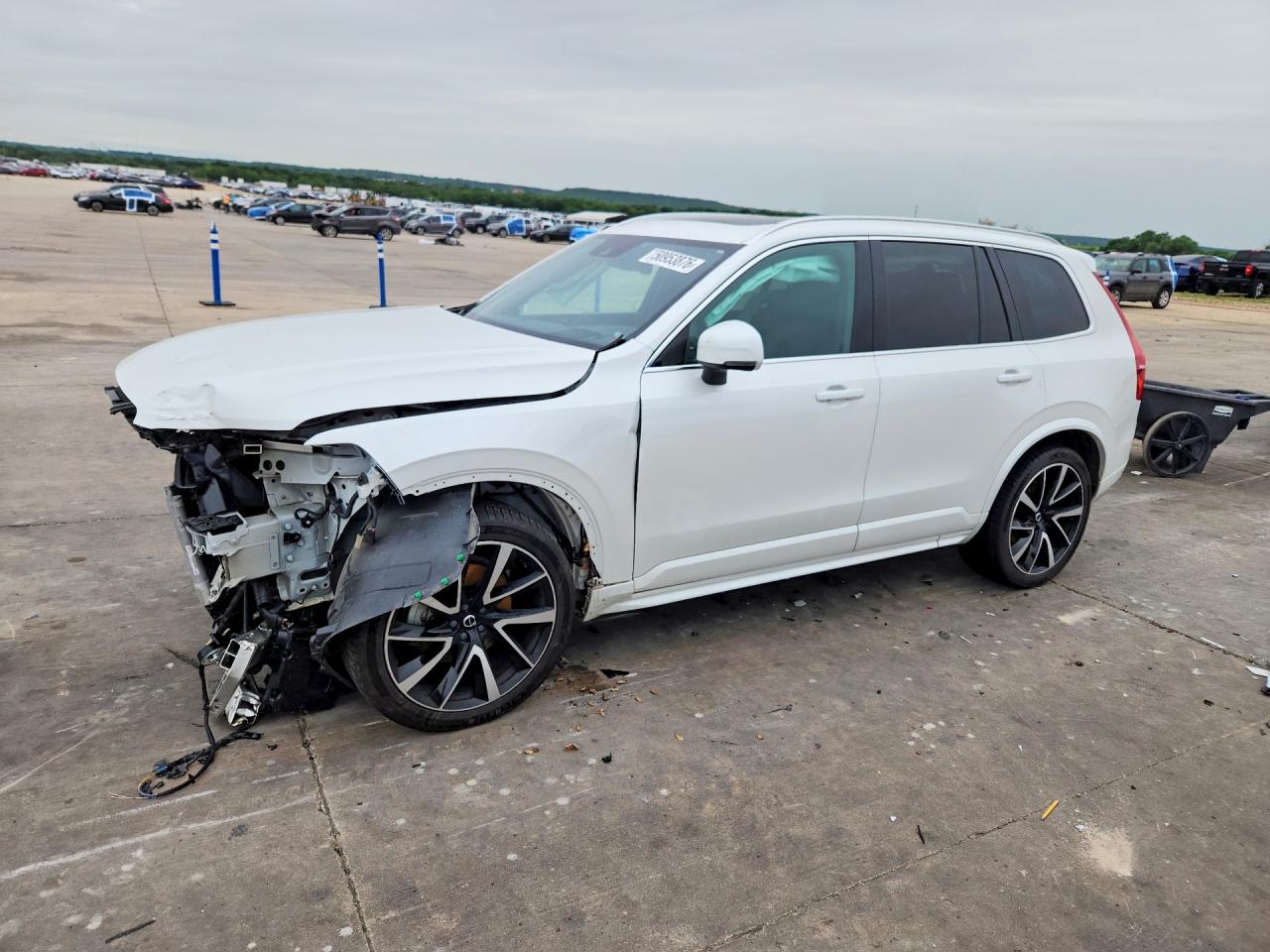 Salvage Volvo XC90 Image