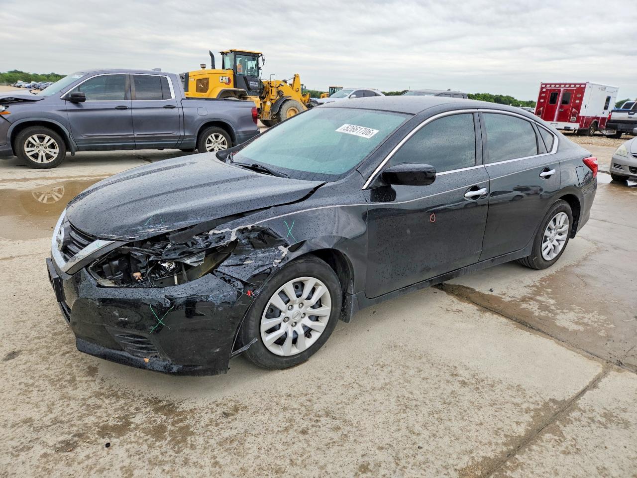 Salvage Nissan Altima Image