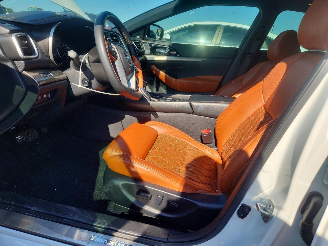 Nissan Maxima Platinum