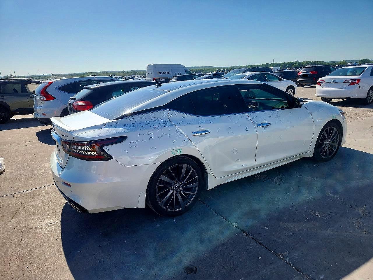 Nissan Maxima Platinum