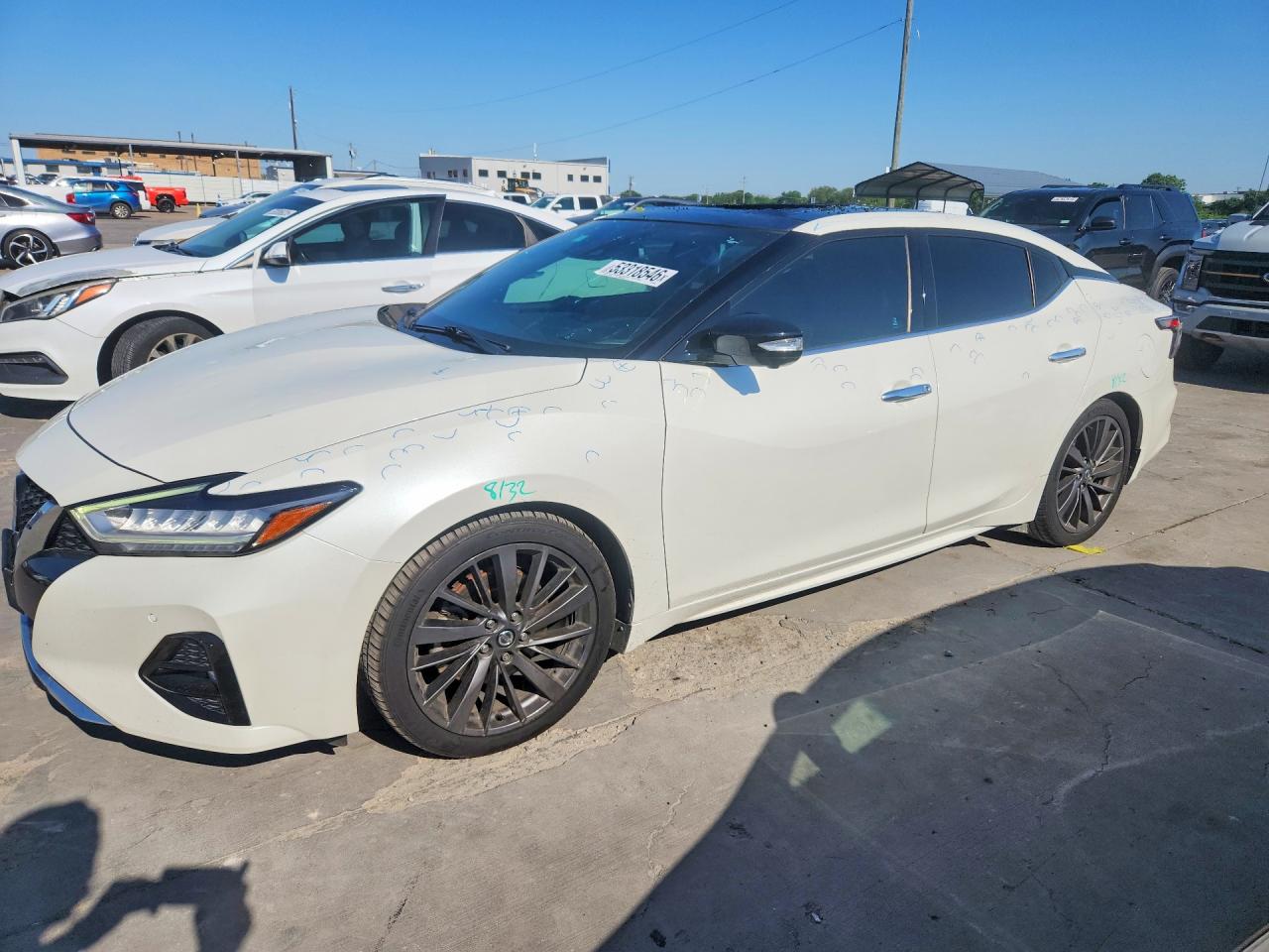 Salvage Nissan Maxima Image
