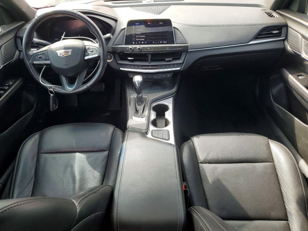 Cadillac CT4 Premium Luxury