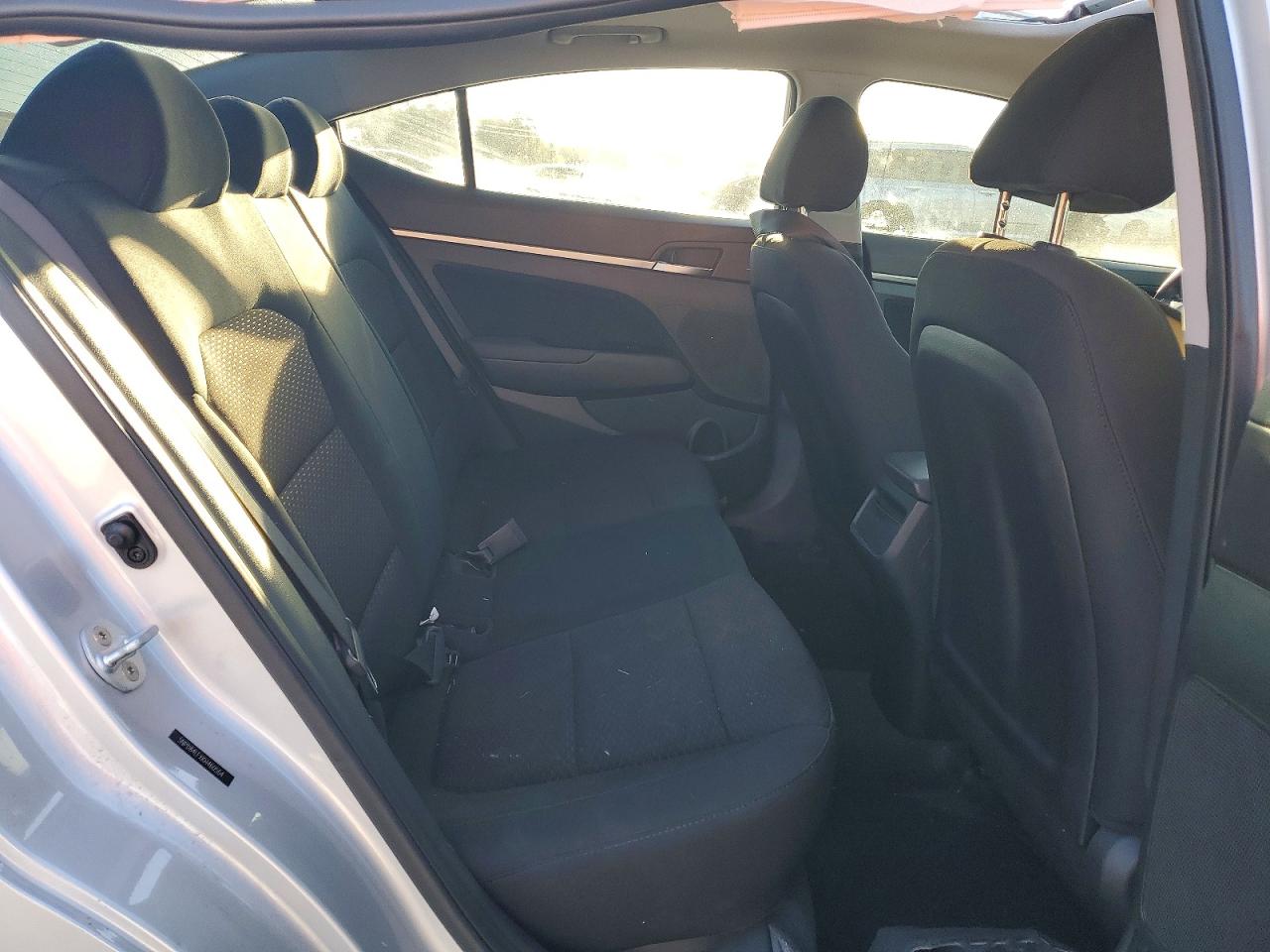 Hyundai ELANTRA Value Edition