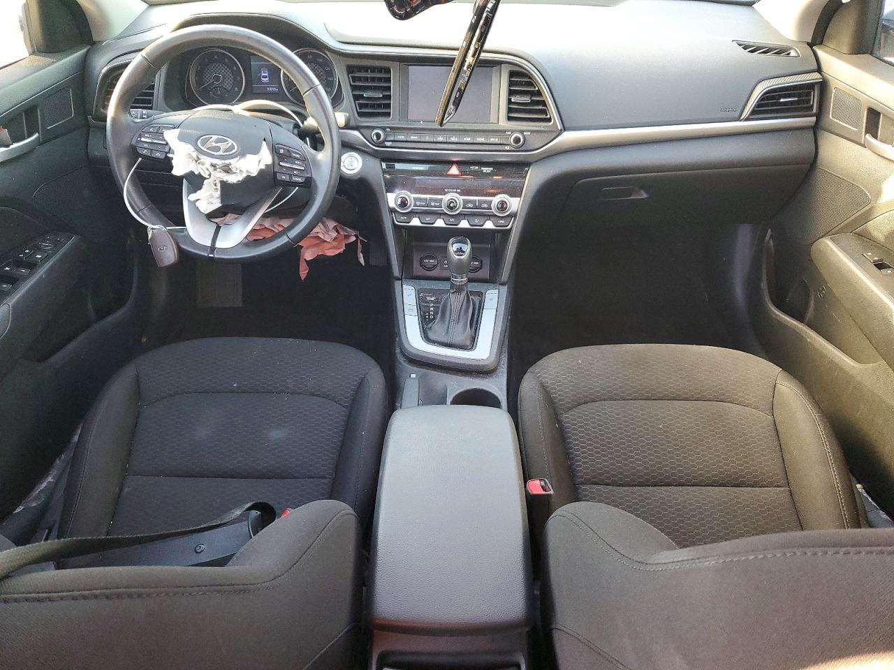 Hyundai ELANTRA Value Edition