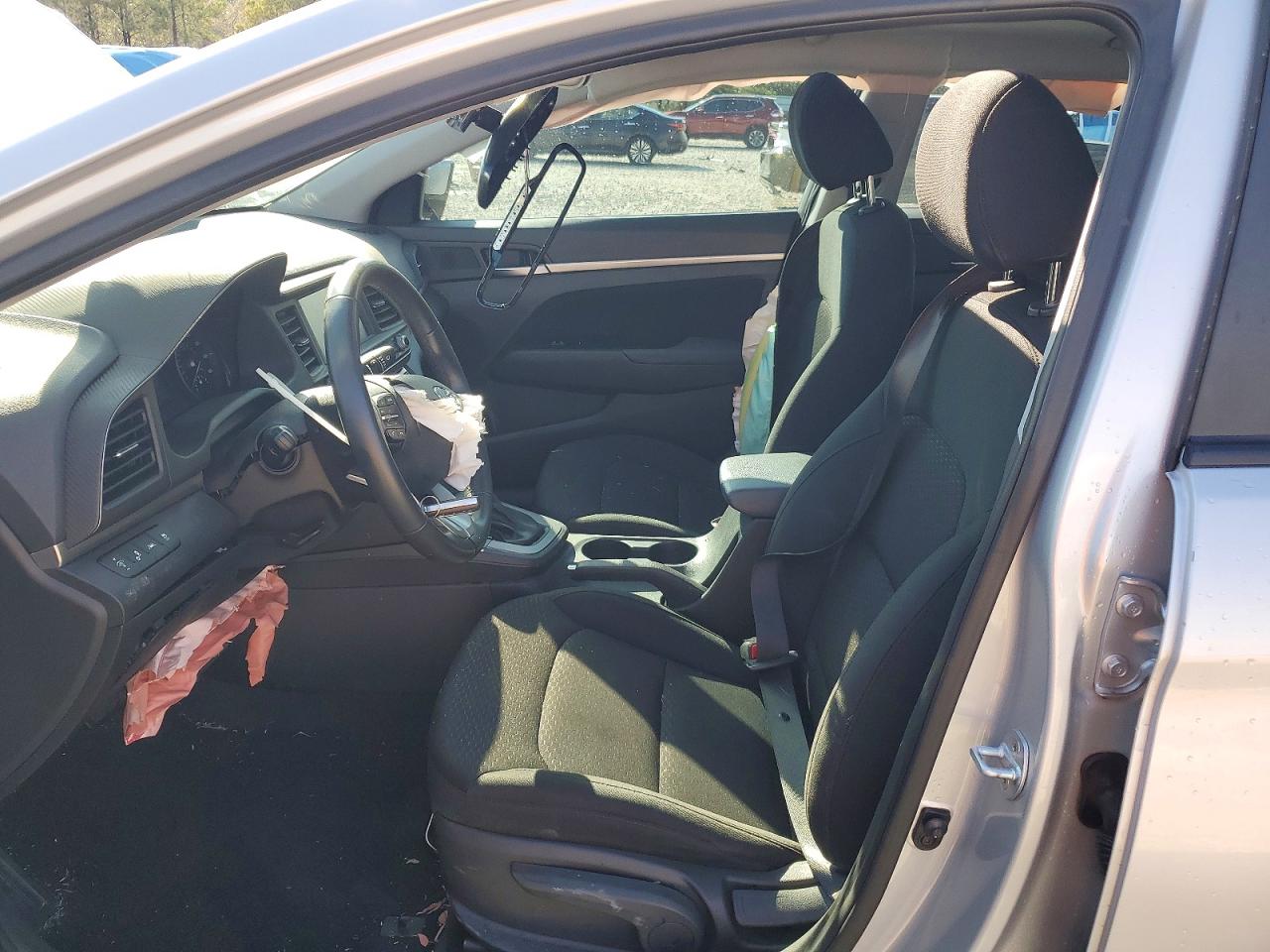 Hyundai ELANTRA Value Edition