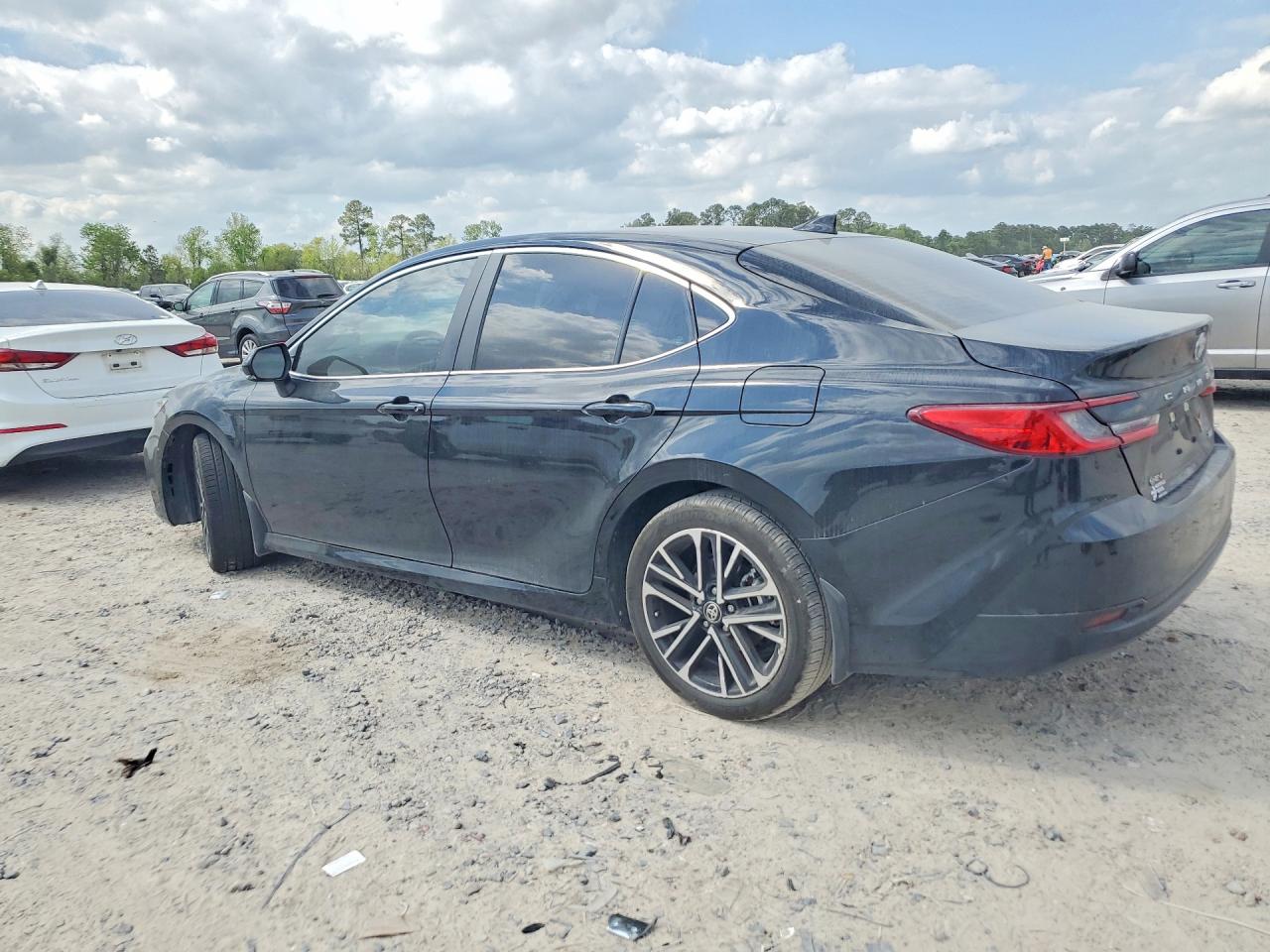 Toyota Camry Xle