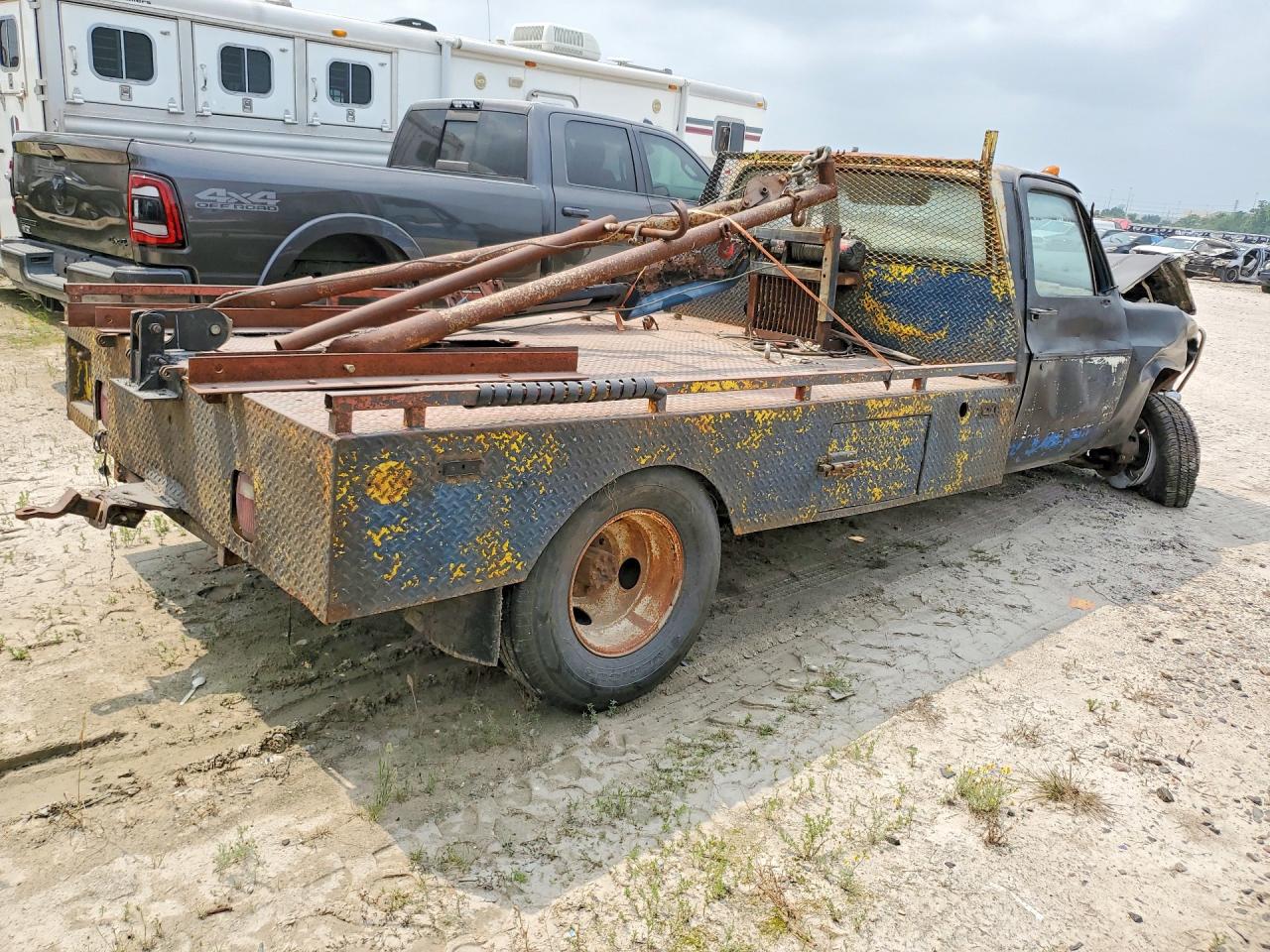 Chevrolet C30
