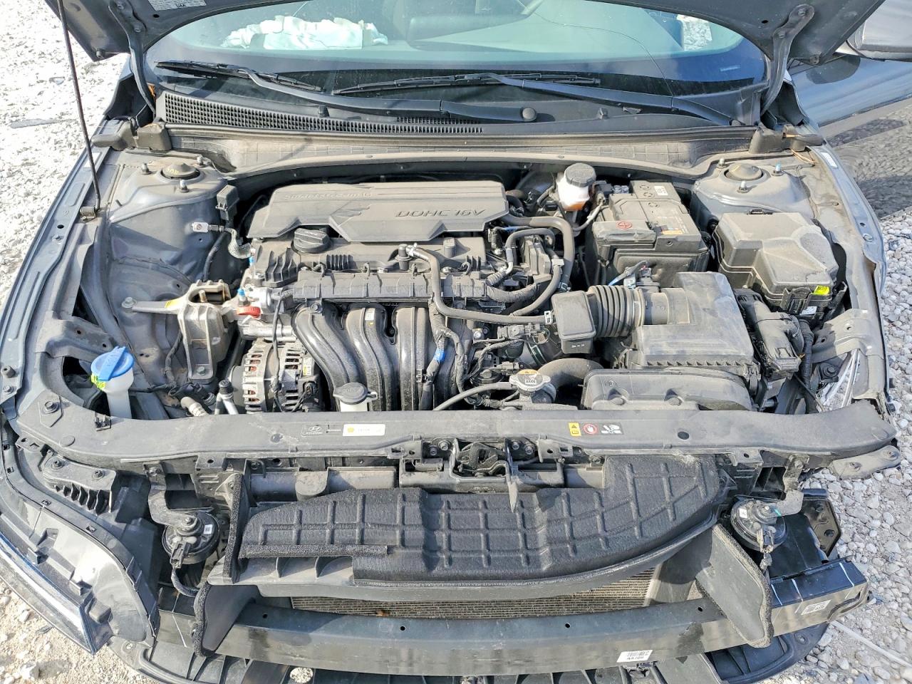 Hyundai ELANTRA Sel