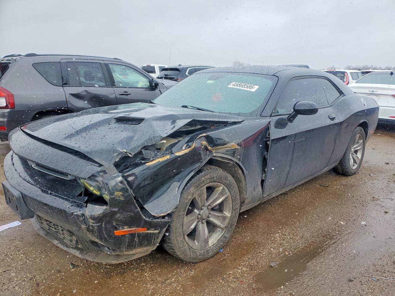 Salvage Dodge Challenger Image