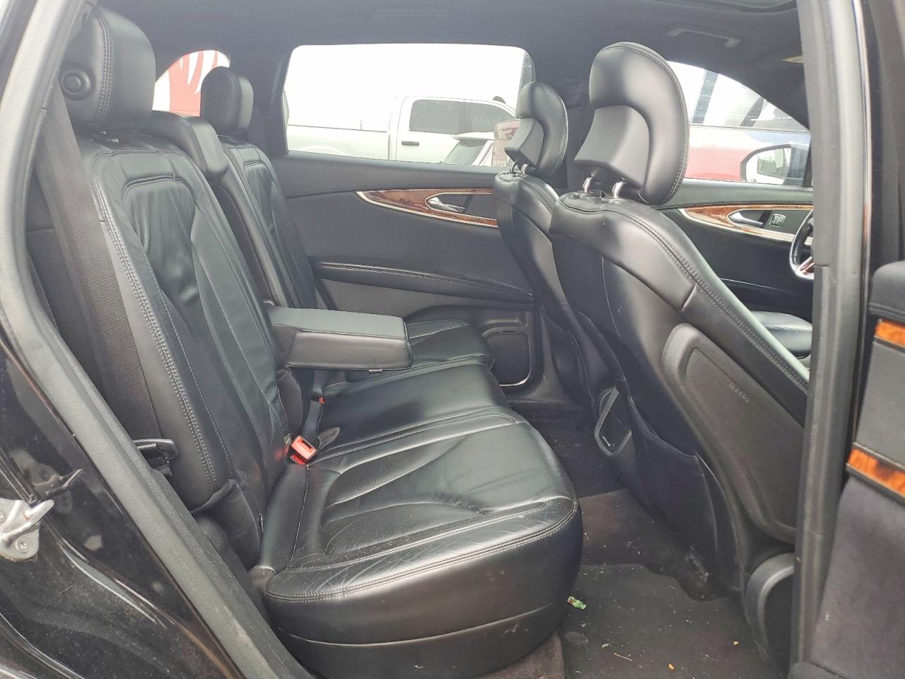 Lincoln MKX Select