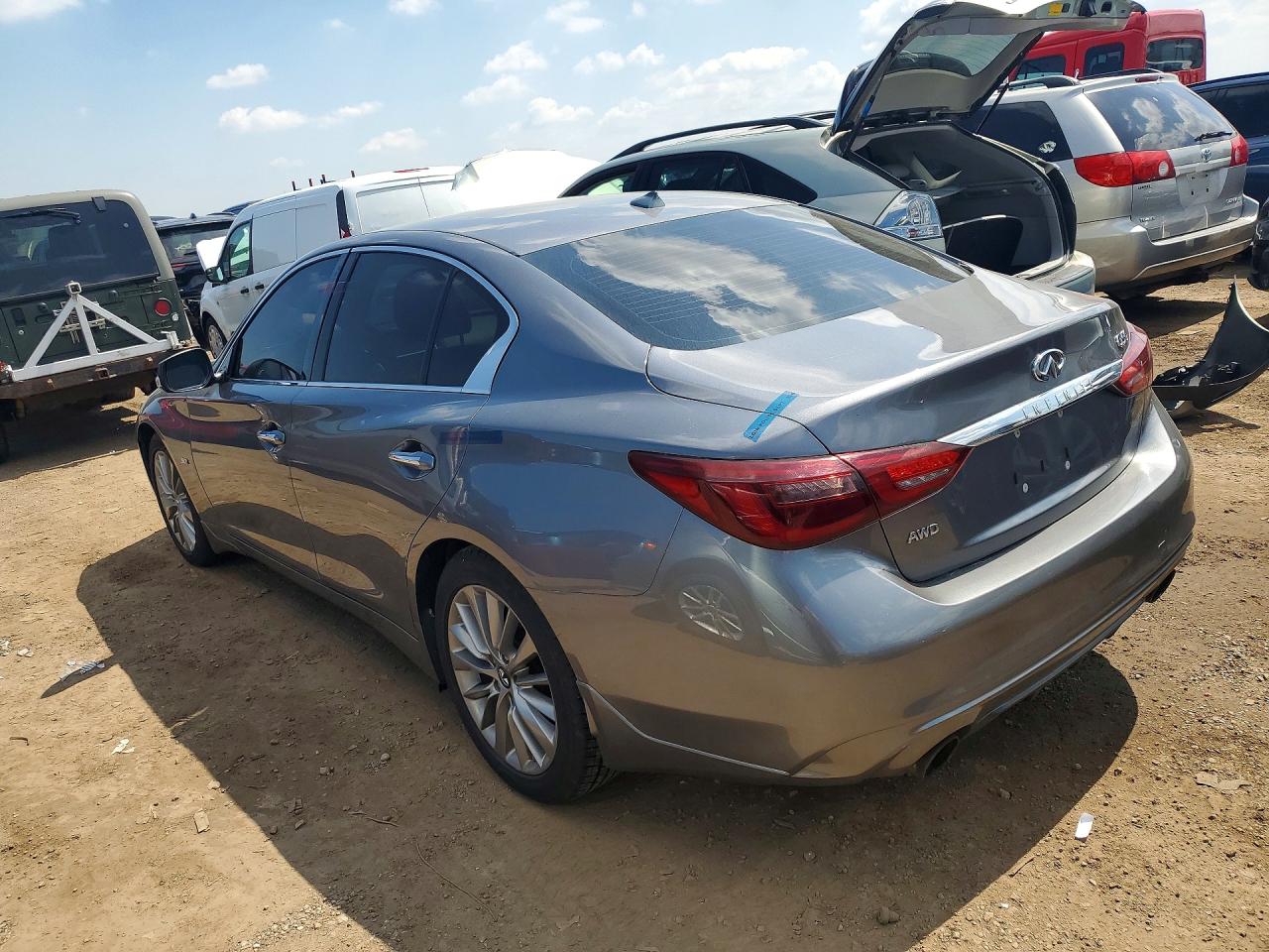 INFINITI Q50 3.0t Luxe