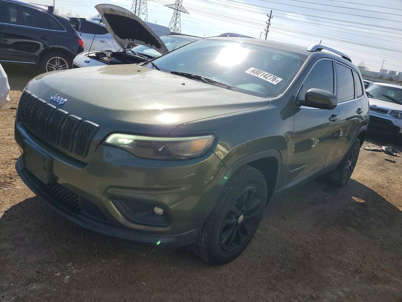 Salvage Jeep Cherokee Image