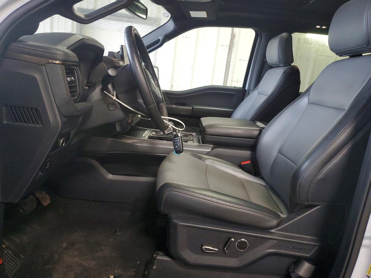 Ford F-150 Lightning Lariat