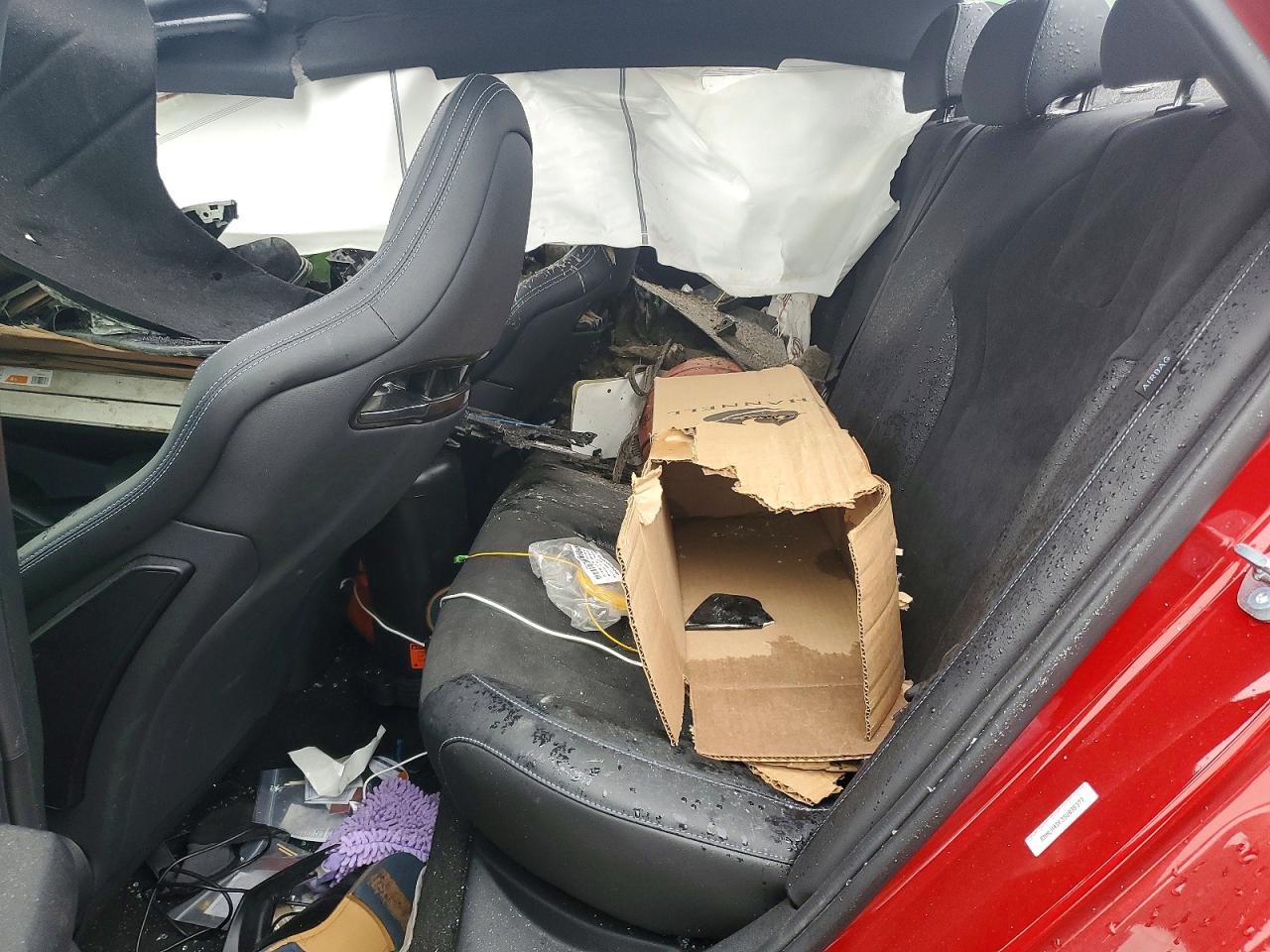 Hyundai ELANTRA Base