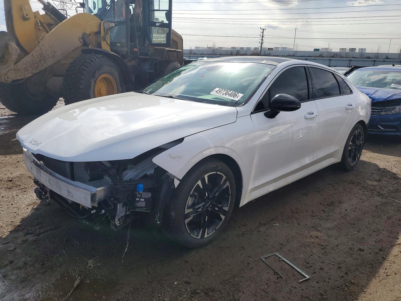 Salvage Kia K5 Image