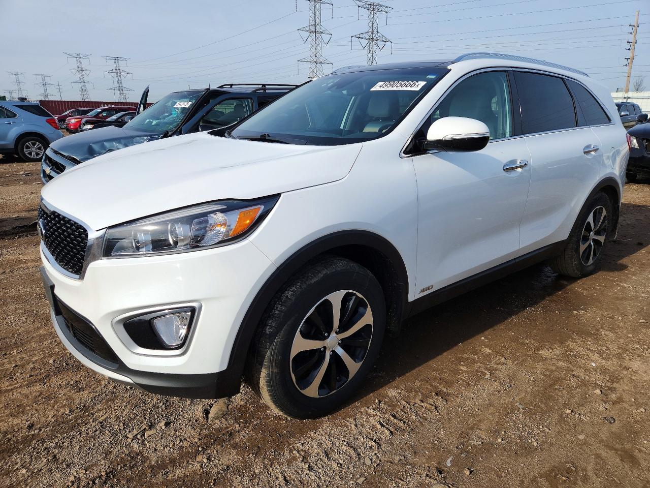 Salvage Kia Sorento Image