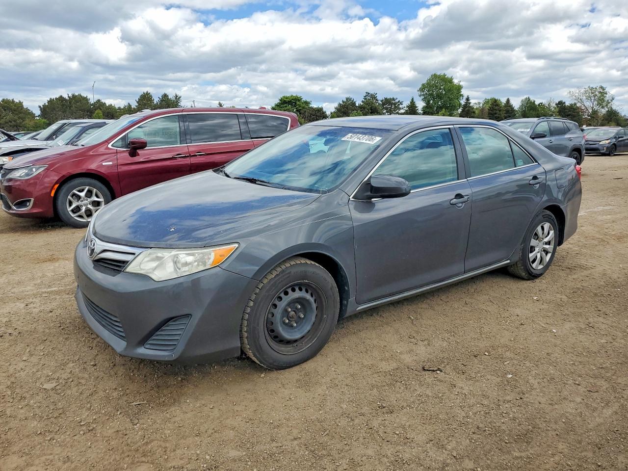 Salvage Toyota Camry Image