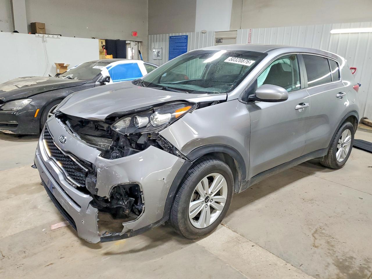 Salvage Kia Sportage Image